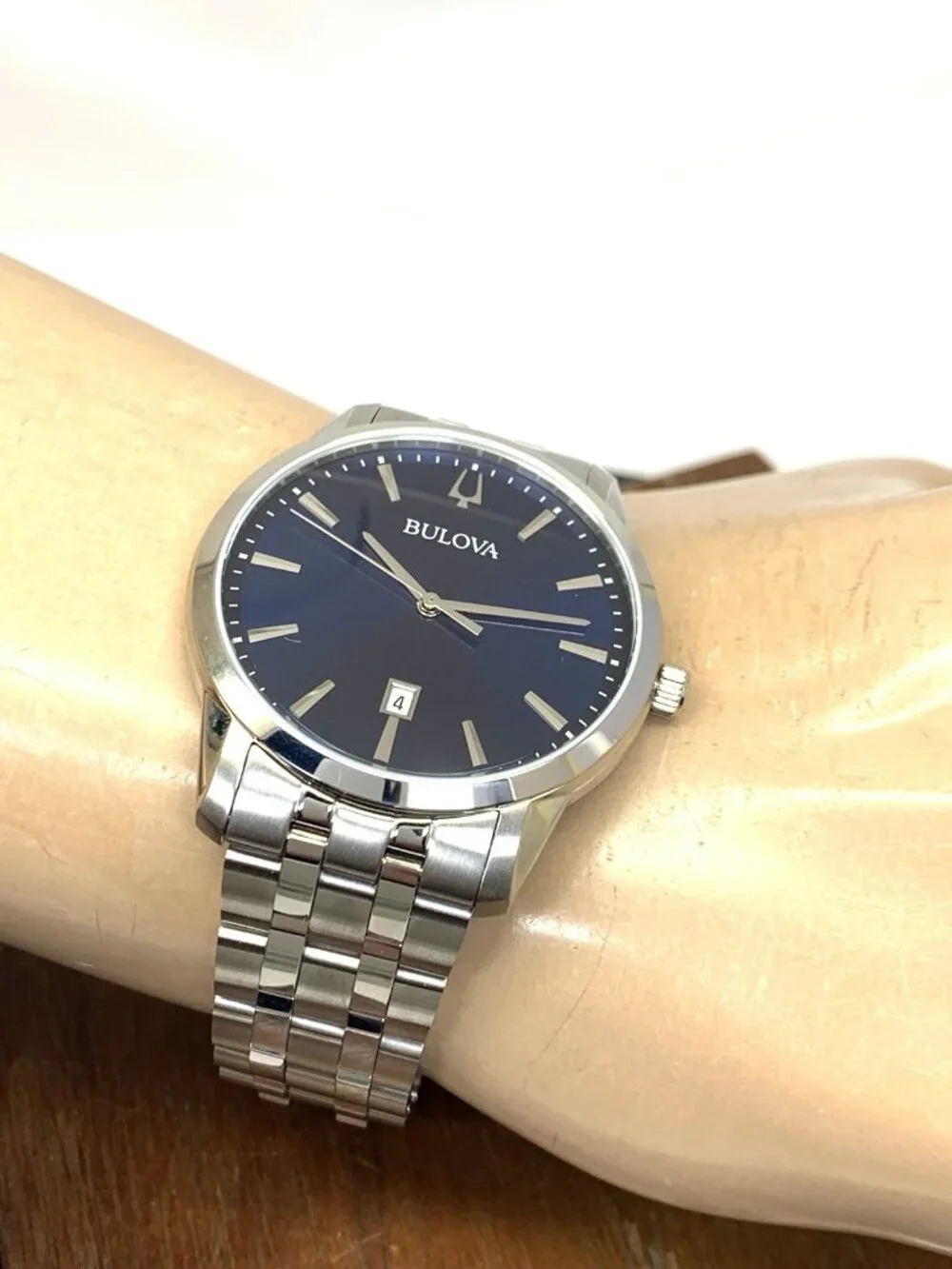 Bulova Men's Watch 96B338 Quartz Blue Dial Date Silver Stainless Steel 40mm